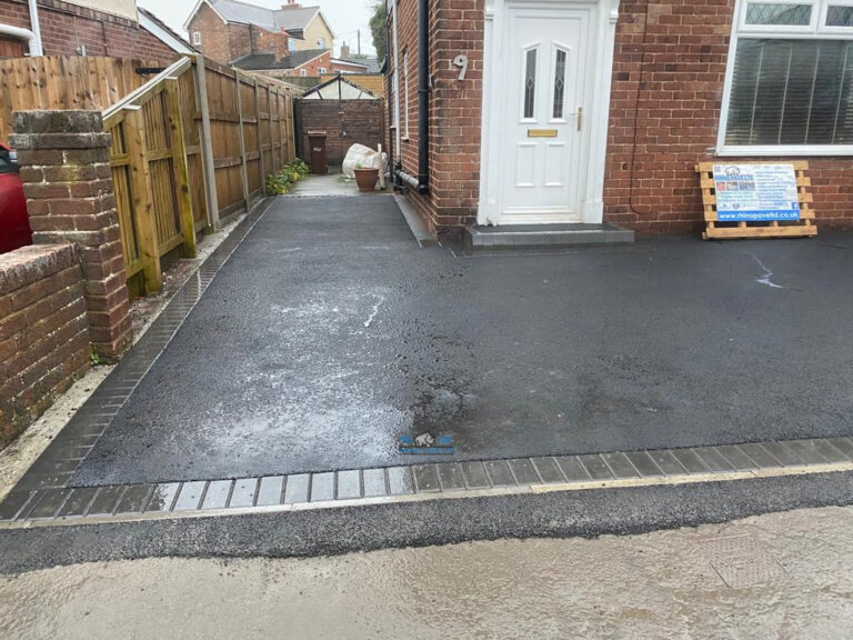 Tarmac Driveway with Charcoal Edging in Mold, Flintshire