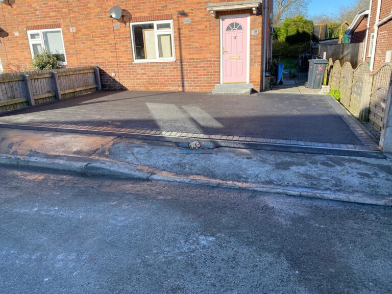 Tarmac Driveway with Charcoal Paved Border in Deeside