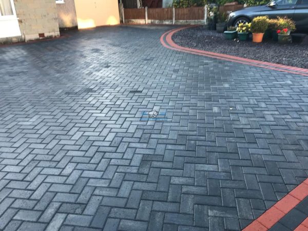 Charcoal block paving driveway in Caergwrle
