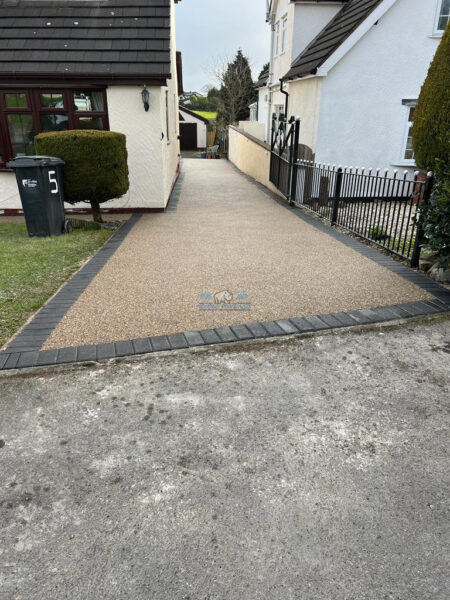 Rhino pave resin bound driveway and patio with charcoal border in holywell flintshire 13.jpeg